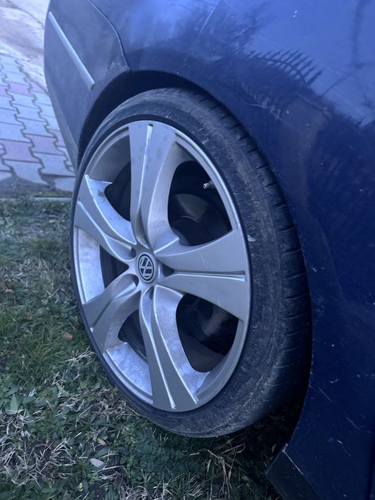 Vand Jante vw 235 35 r19 si navi rns510