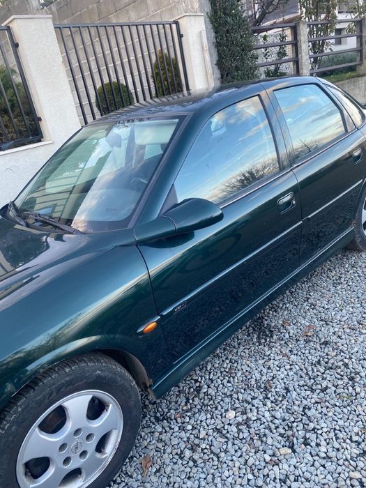Opel Vectra-B 1.8 benzina