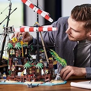 LEGO 21322 Ideas Пиратите от залива Баракуда Pirates of Barracuda Bay