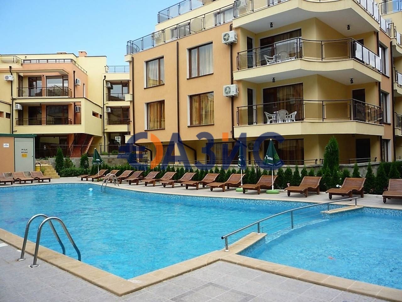 Продава се Двустаен апартамент в Свети Влас - 70 кв.м за 1108 €/кв.м - Снимка #11