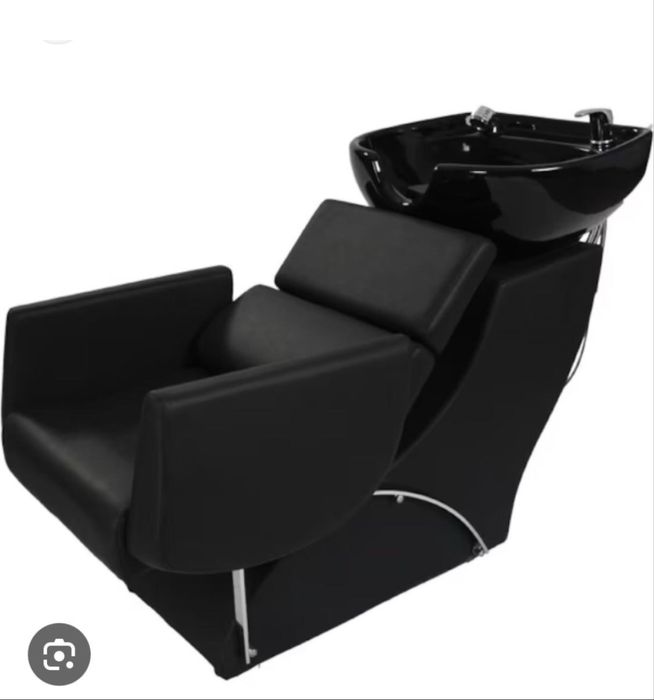 Vand scafa , 2 scaune si 2 dulapuri vintage cadou