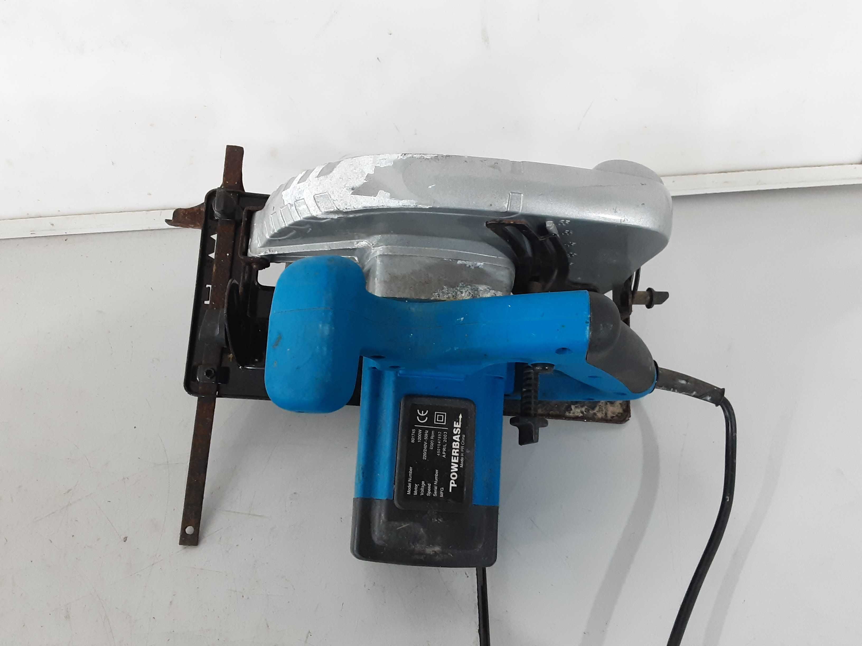 Ръчен циркуляр - Powerbase 1200 W / 185 mm