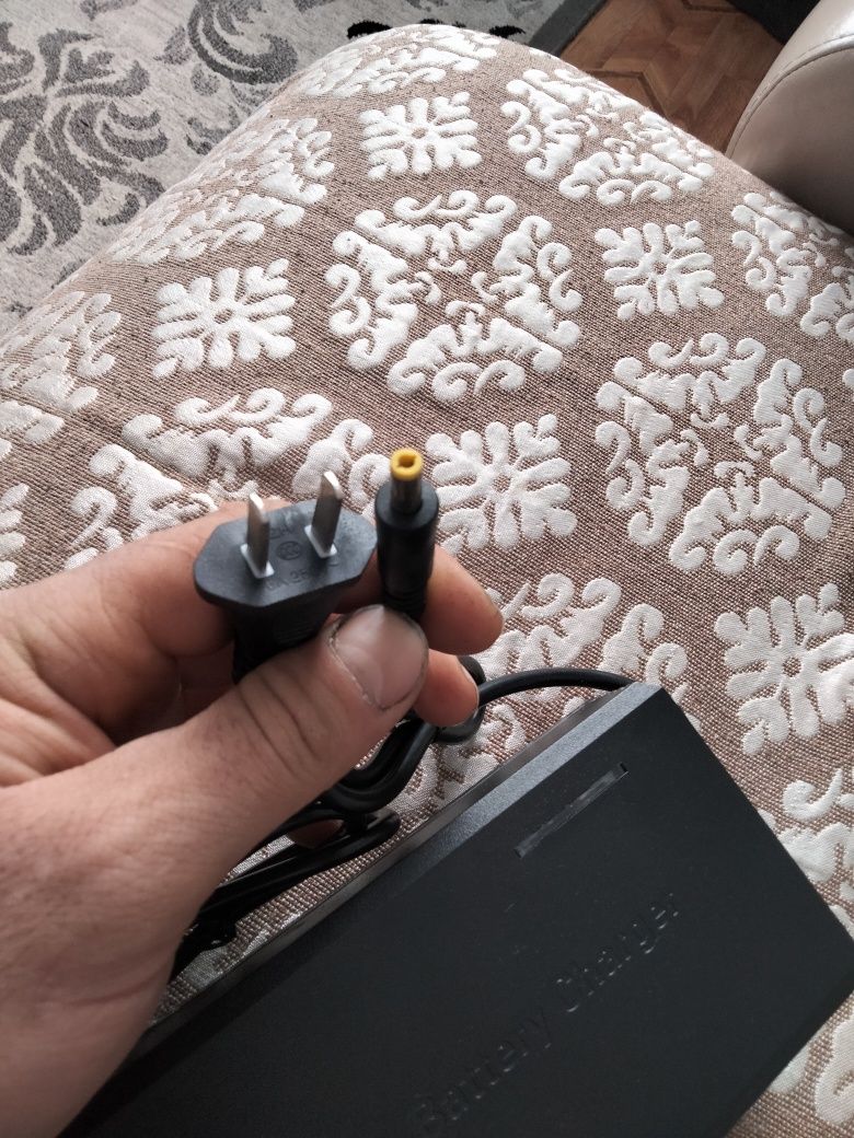 Зарядное устройство Litium battery 48v5A