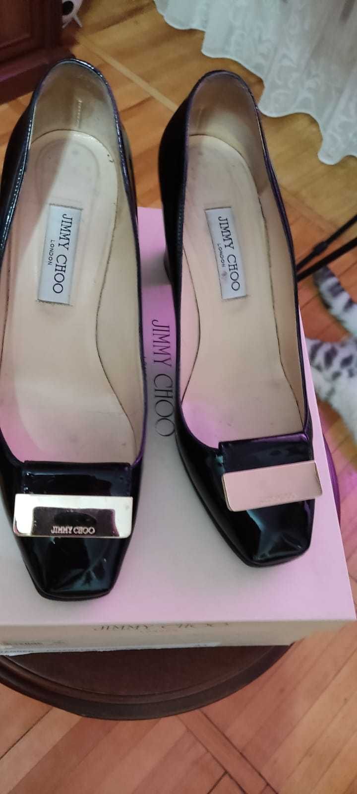 Лаковые туфли от Jimmy Choo