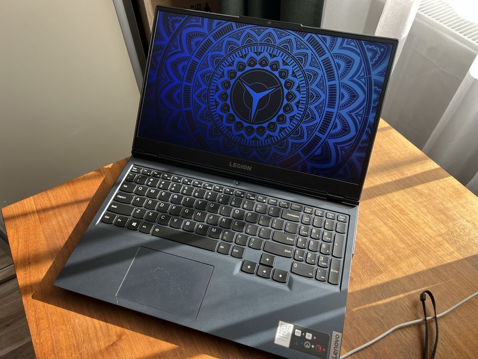 Laptop Gaming Lenovo LEGION 5 Ryzen 5 5600 RTX 3060 16Gb ram 512GB SSD