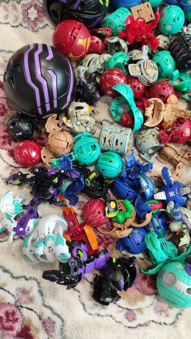 Bakugan/Бакуган колекция от стари и нови модели