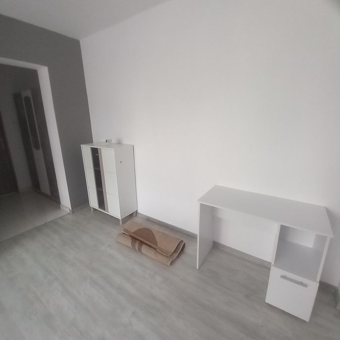 Închiriez apartament 2 camere