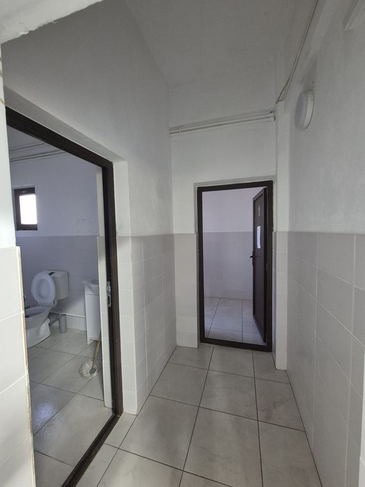 DE ÎNCHIRIAT - Spațiu comercial