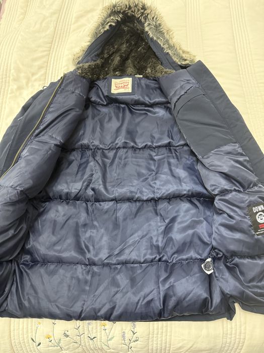 Продается оригинальная куртка Levi’s