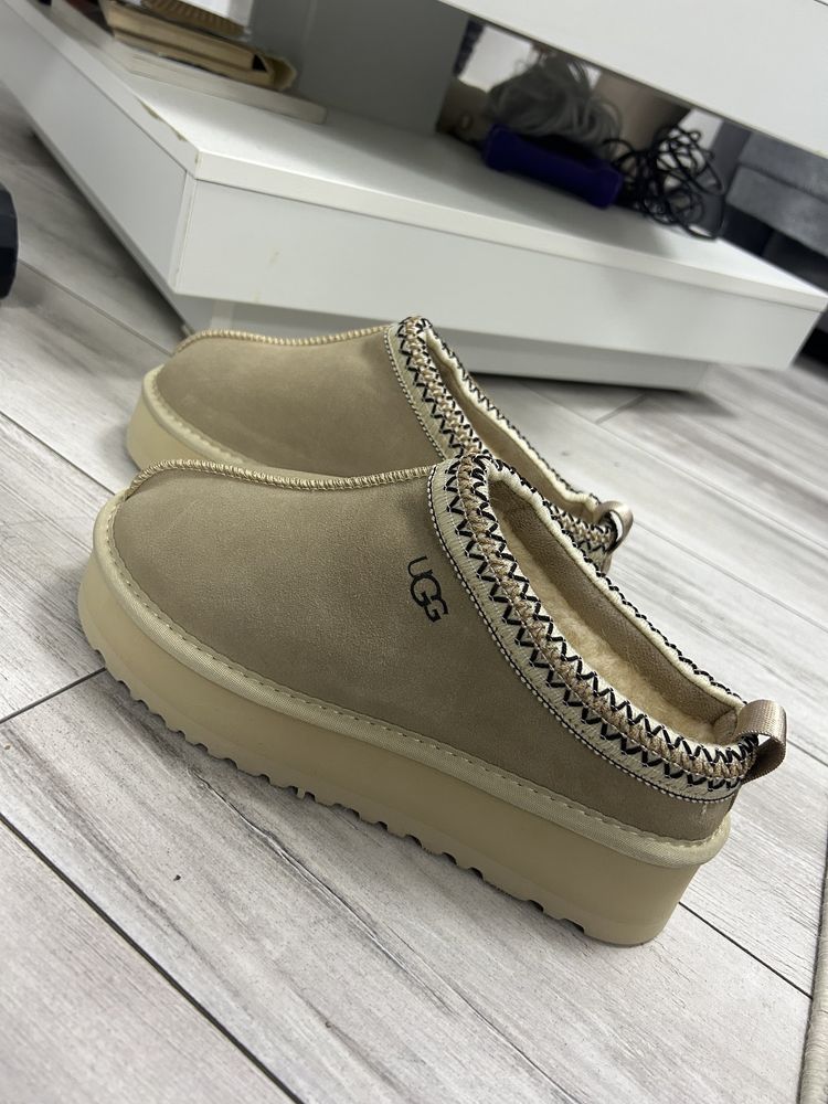 Papuci Ugg Tazz bej