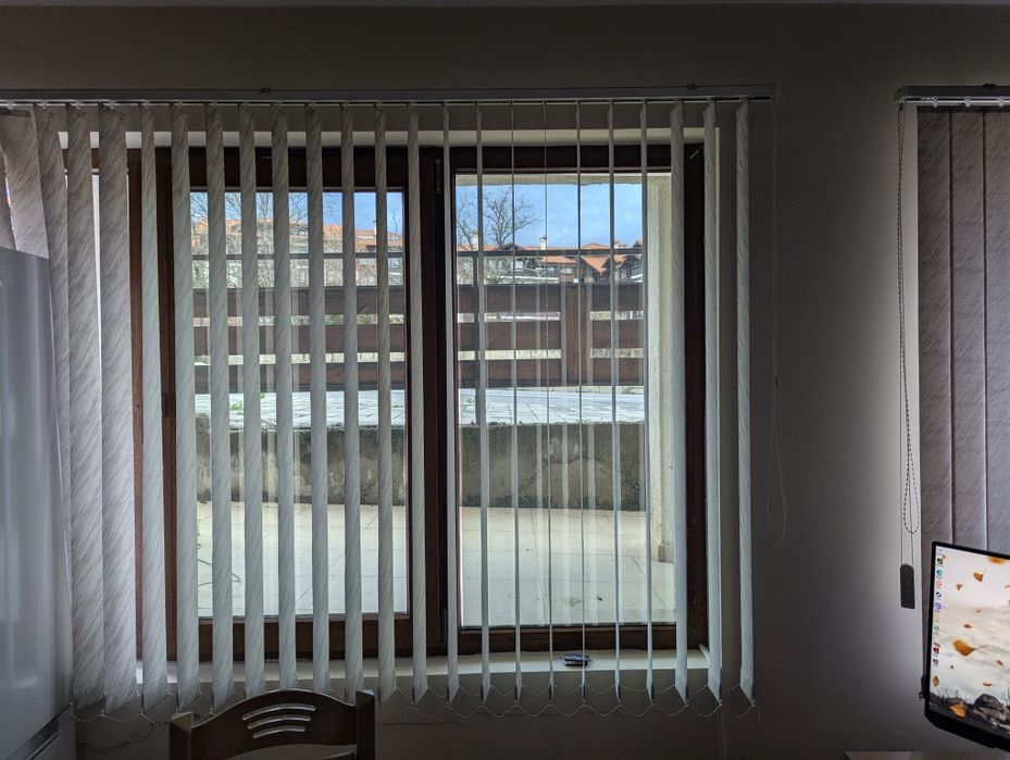 Вертикални щори 2бр 2.40метра д. на 1.40м ш.