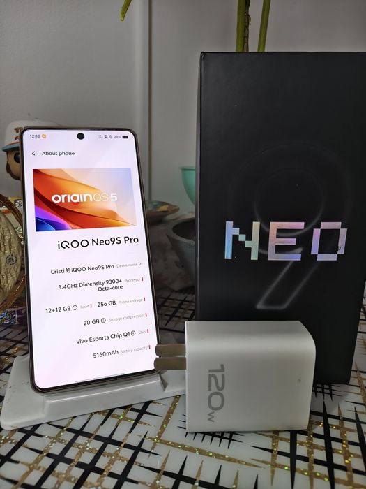 Vivo IQOO Neo9S PRO full, în stare foarte bună estetică și funcțională
