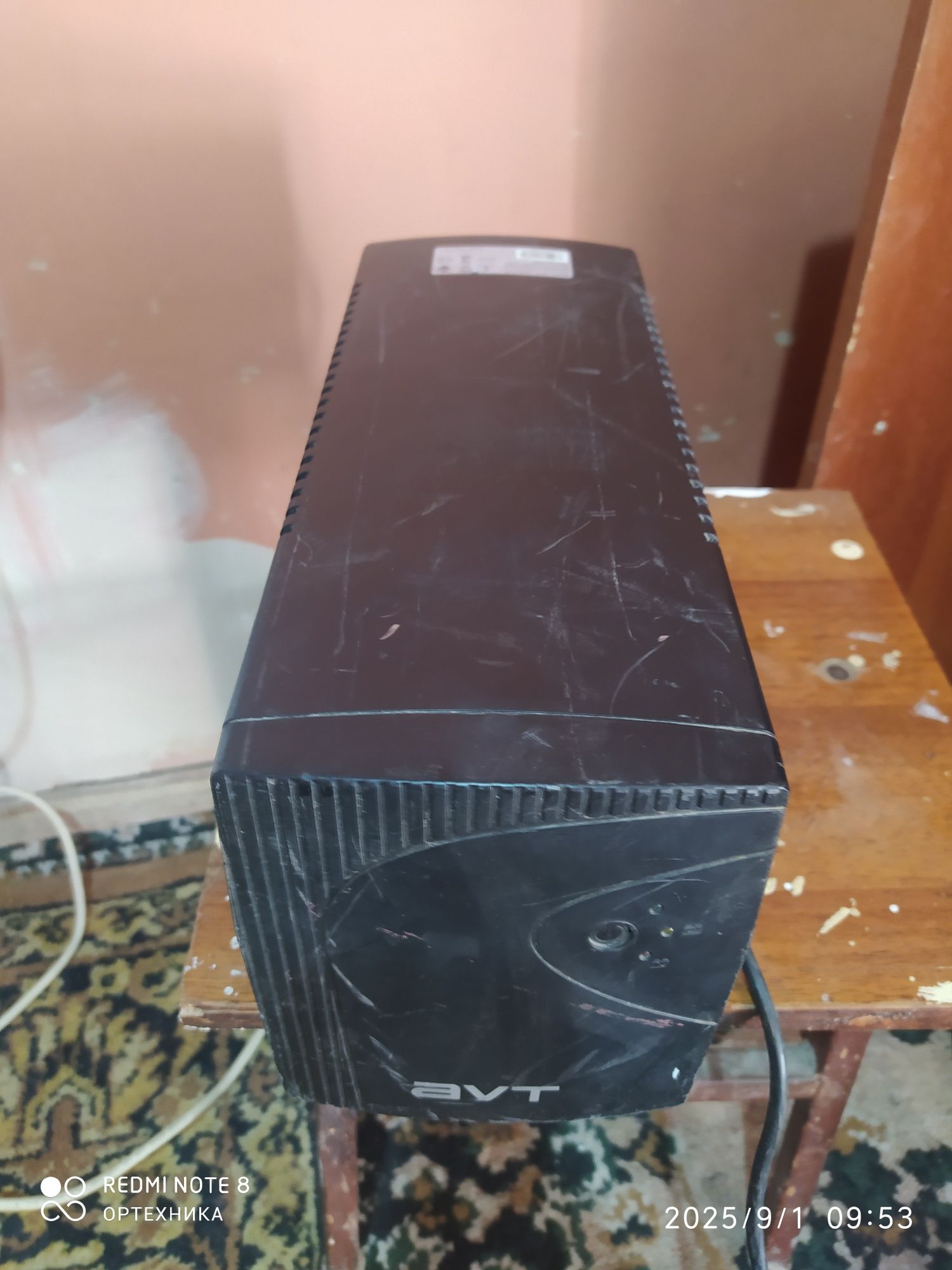 UPS  750. W. 24 v   ..600 w 12 волт. 2 та бор
