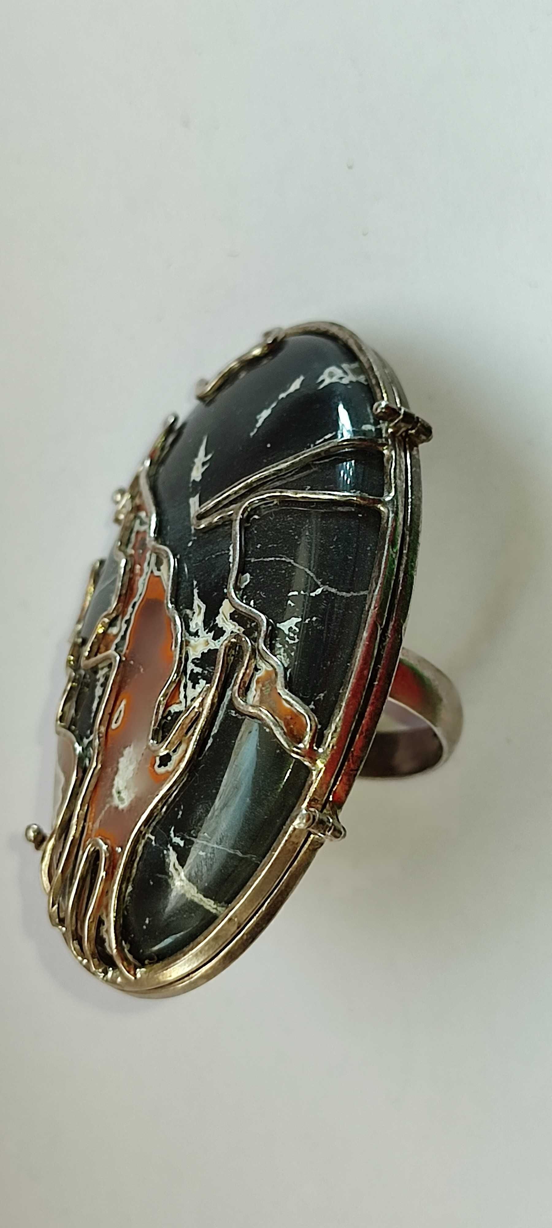 Шикарное серебряное кольцо с крупным камнем АГАТ