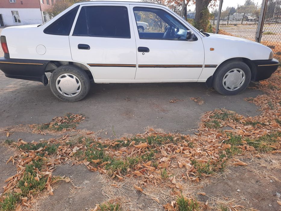 Нексия 2 салон 2 килинган 2002 й харажати йук