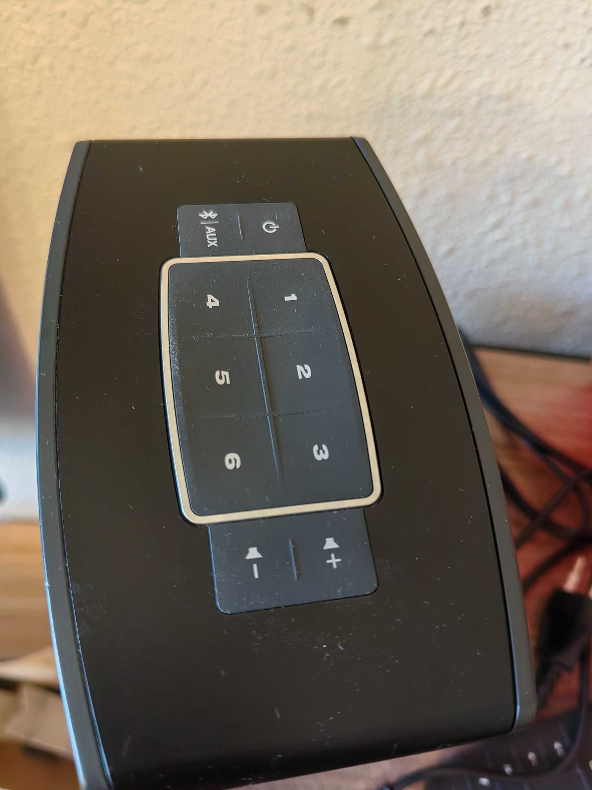 НОВА ЦЕНА BOSE sound toush 10 i Pioneer S-Cr39 колони и център