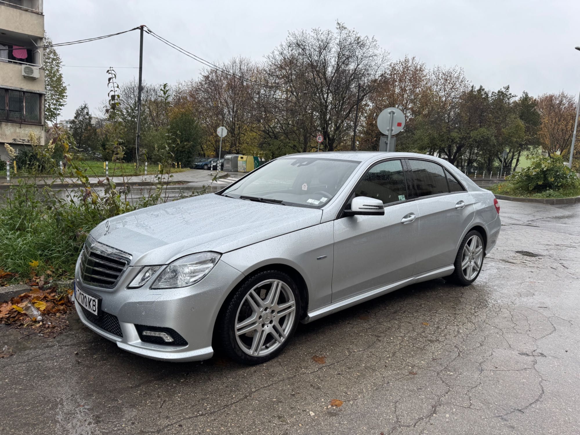 Мерцедес AMG Е-300 V6