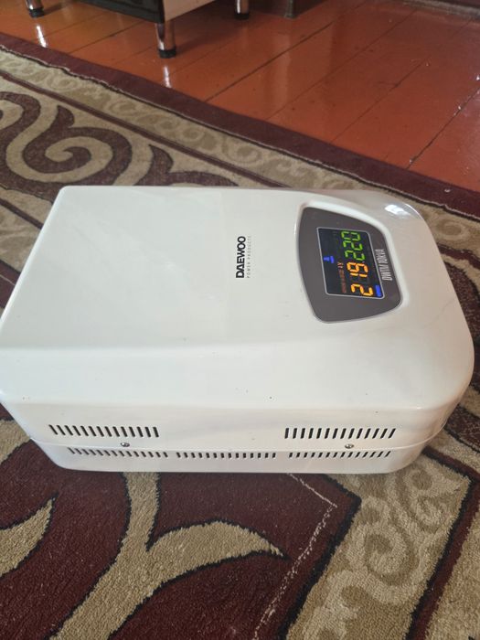 Стабилизатор напряжение 10 квт 10 000 вт ( Daewoo )