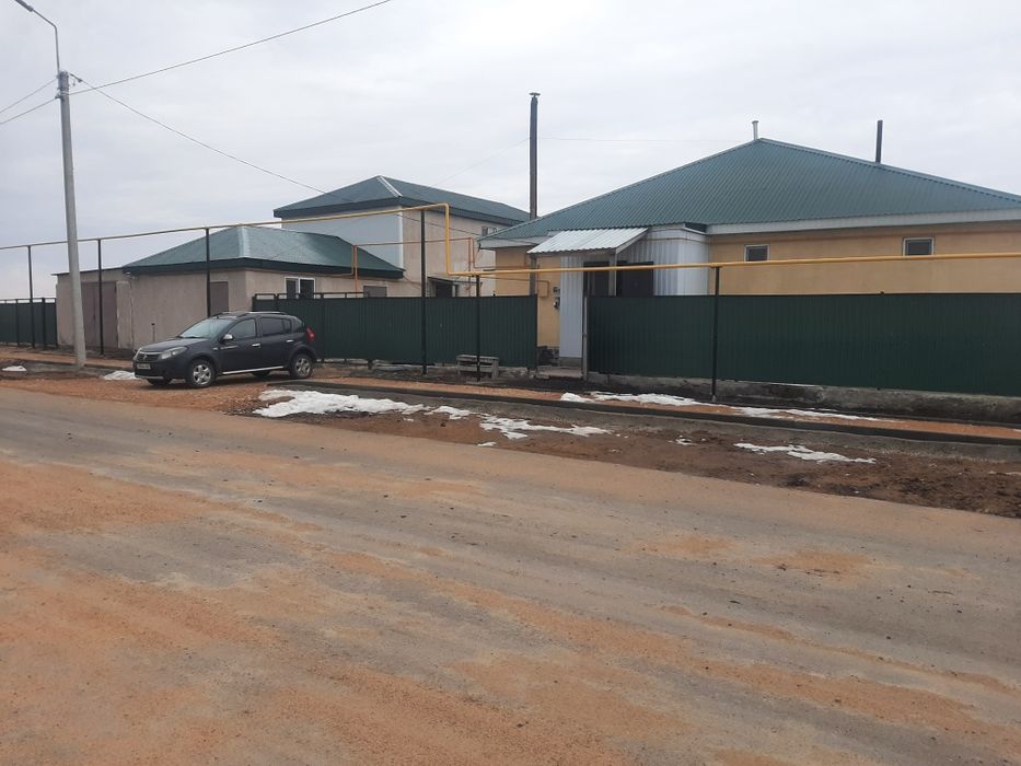 Дом 180кв и ком.пом 320кв ,  по ул 068 , пересеч ул. М.Маметова.