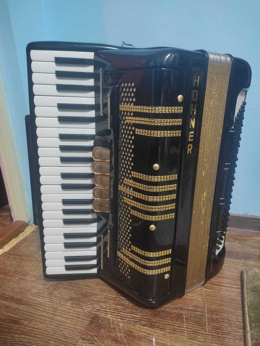 Acordeon Hohner de vânzare