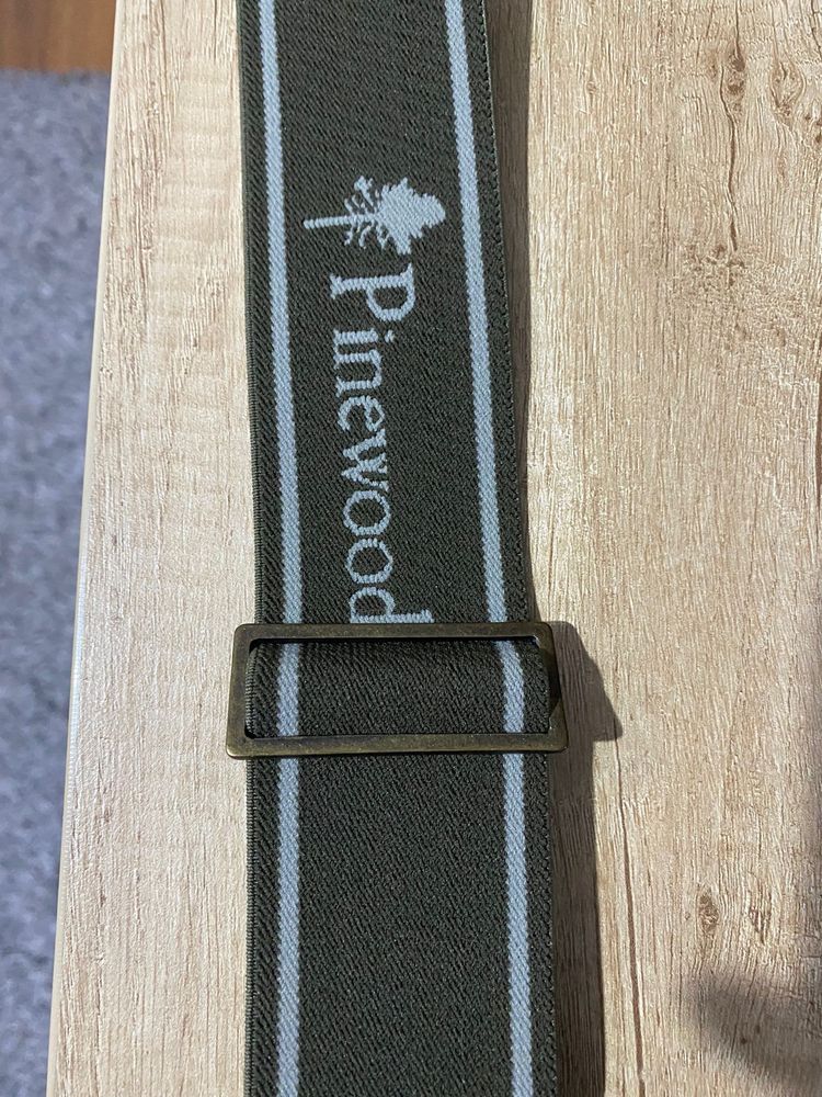 Bretele cu logo Pinewood®️