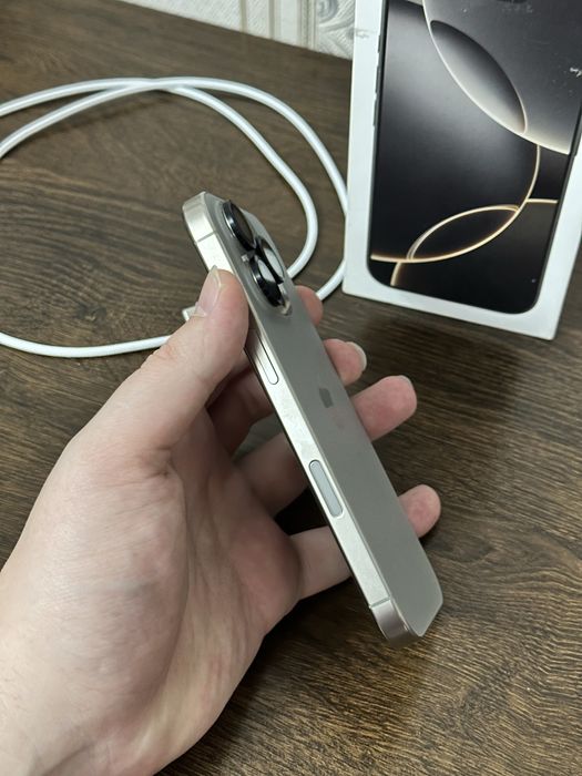 iPhone 16 pro 100% аккум(Айфон 16 про)