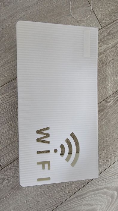 Router HUAWEI  Wifi 6 plus+ suport perete!