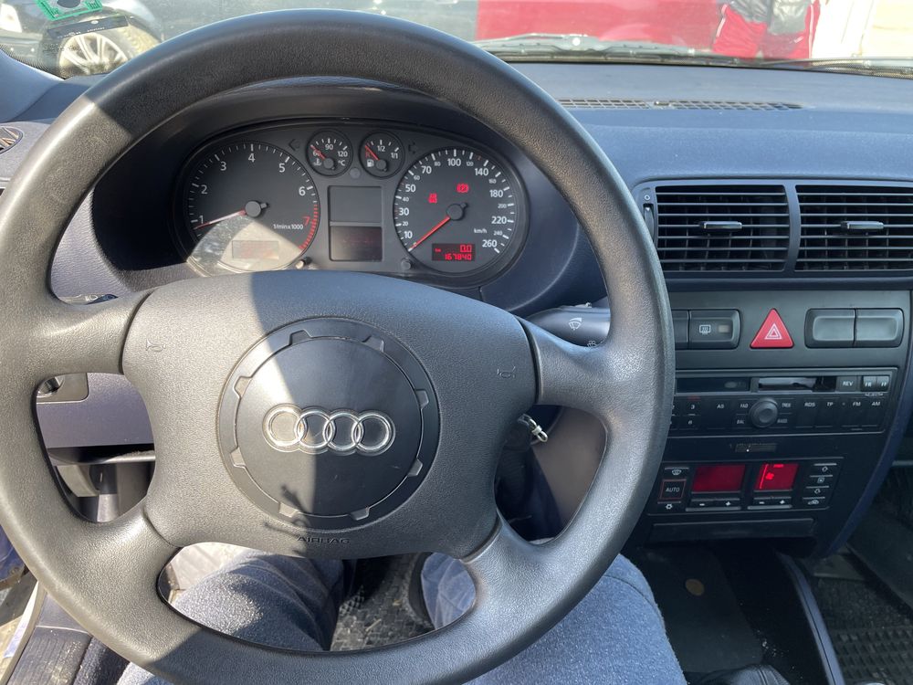 Audi A3 1.6 1999 На Части