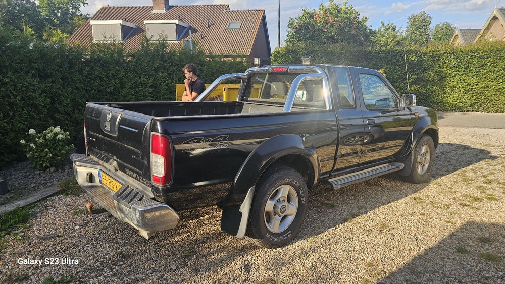 Nissan Pickup King Kab 2.5 4X4