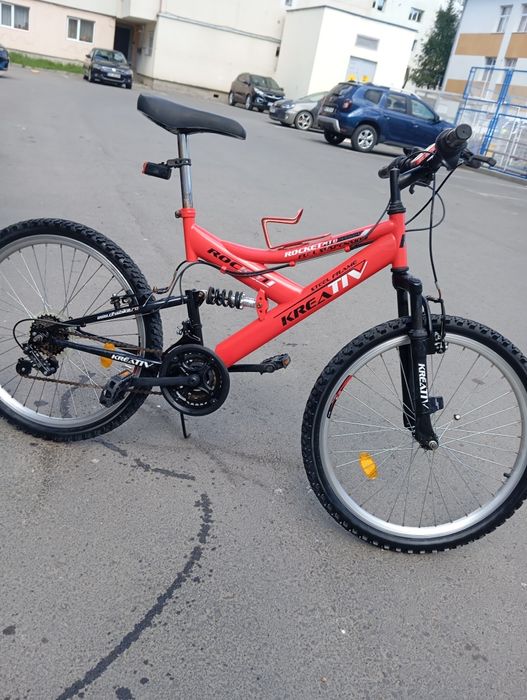 Bicicleta Rocket 7-11 ani