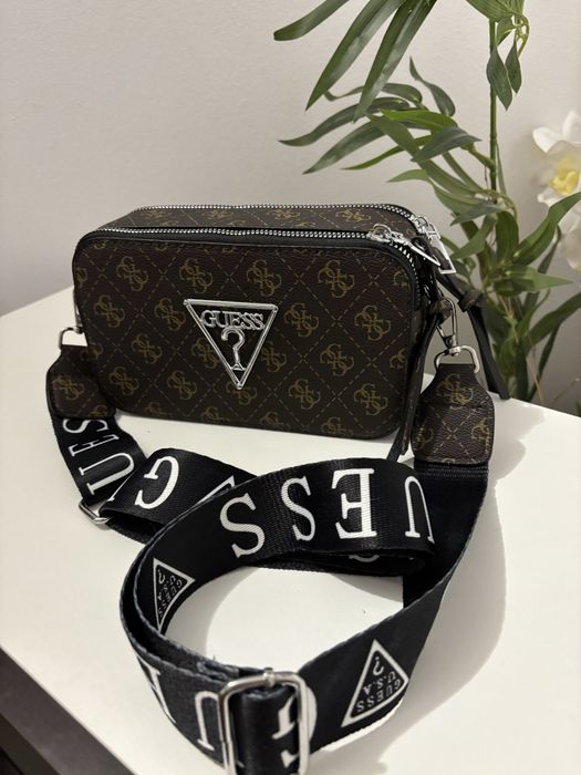 Vand geanta noua guess