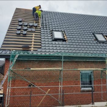 Echipa cu experienta contruim/reparam/modificam acoperisuri