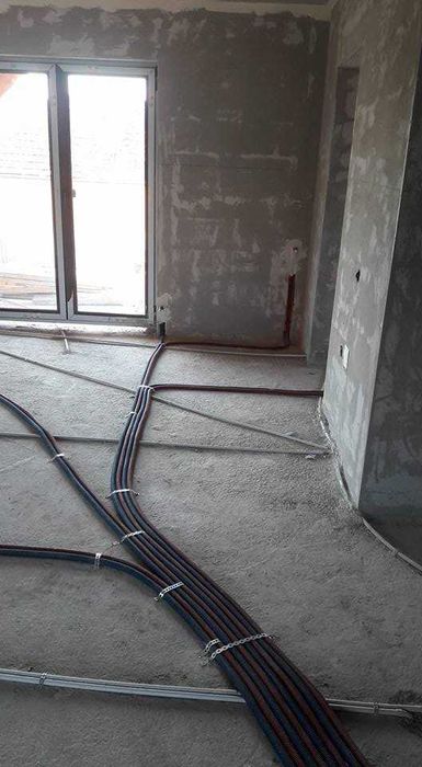 Electrician realizez lucrări de instalații electrice