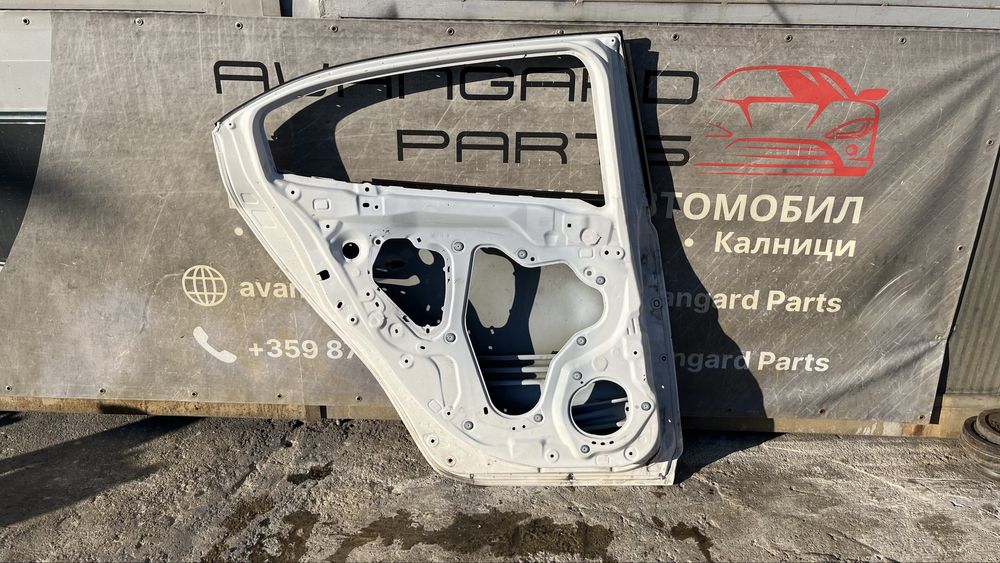 4 броя задна дясна и 1 брой задна лява врата Mazda 3 (2014-2018)