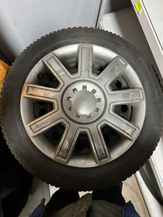 Зимни гуми със джанти 205/55/16 Kleber DOT 17