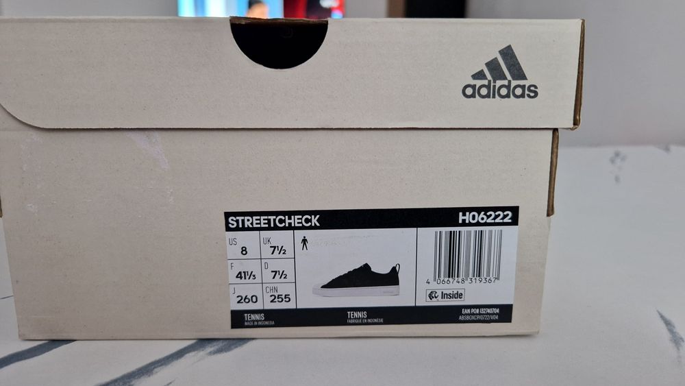 Adidas negri noi !!! Mărimea 41 jumătate