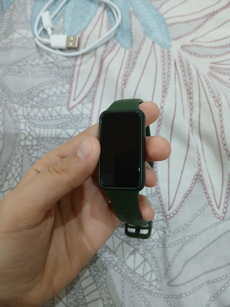 Huawei Band 7 часы