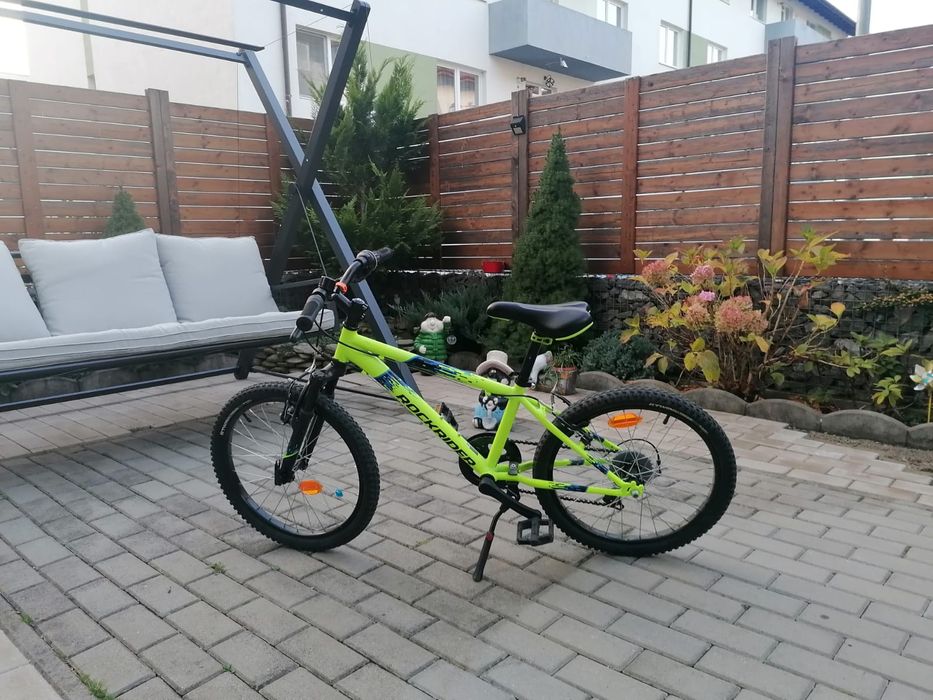 Vând bicicleta copii,in stare foarte buna,