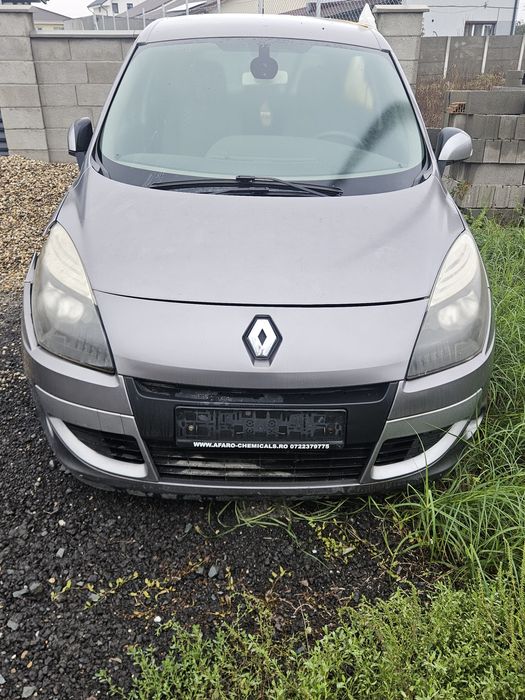 Dezmembrez Renaul Scenic 3 Automat