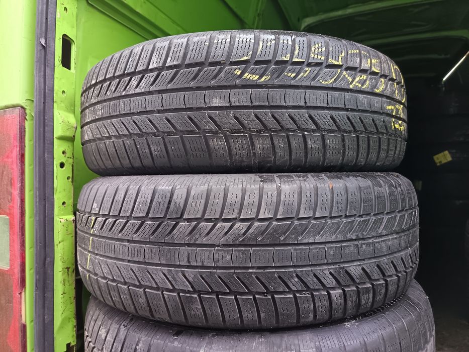 Anvelope MS iarna 235 65 17 continental 2022 5mm