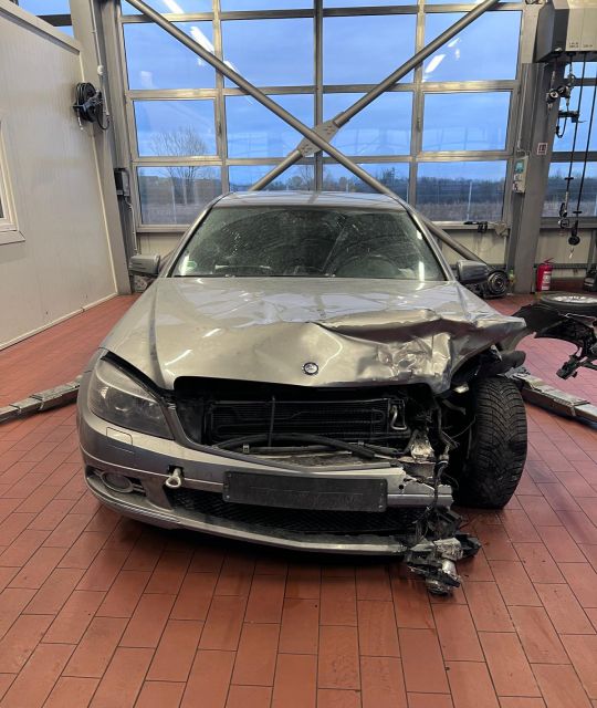 Compresor AC Mercedes-Benz C-Class W204/S204