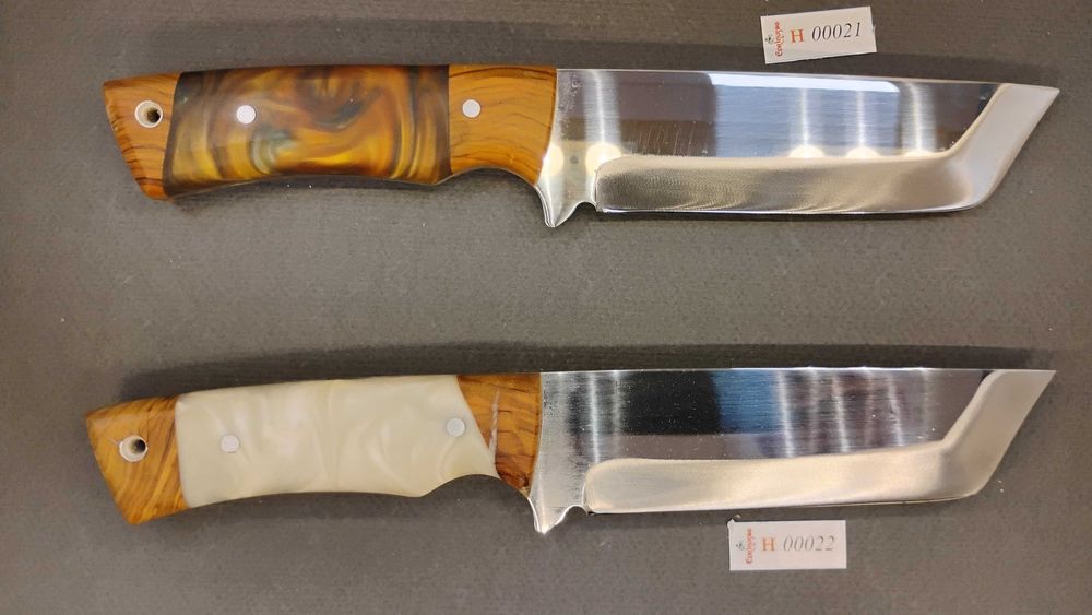 Ловни ножове от маслиново дърво и епоксидна стомана 4116