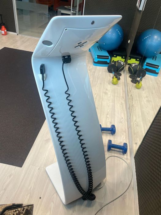 Aparat XBody EMS X body + 3 veste + accesorii