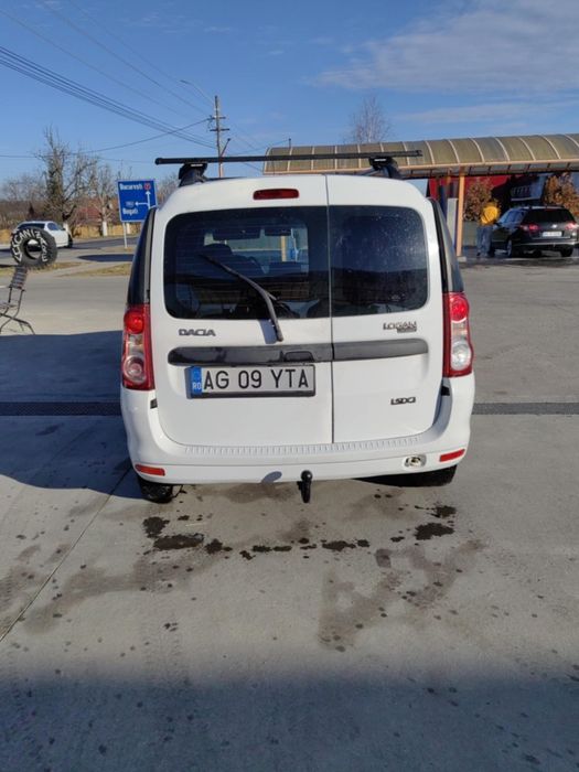 Vînd Dacia Logan mcv