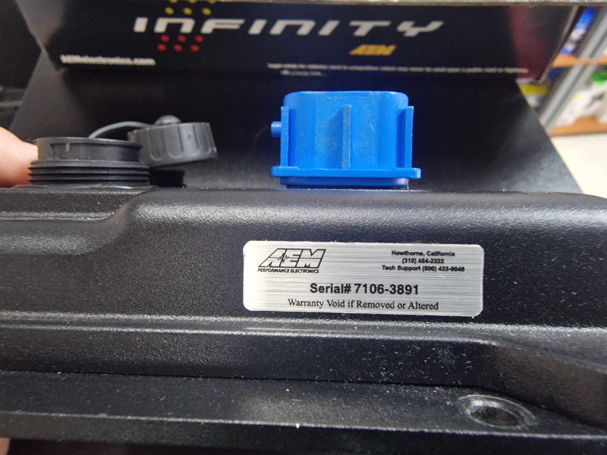 AEM INFINITY 506 спортна електроника