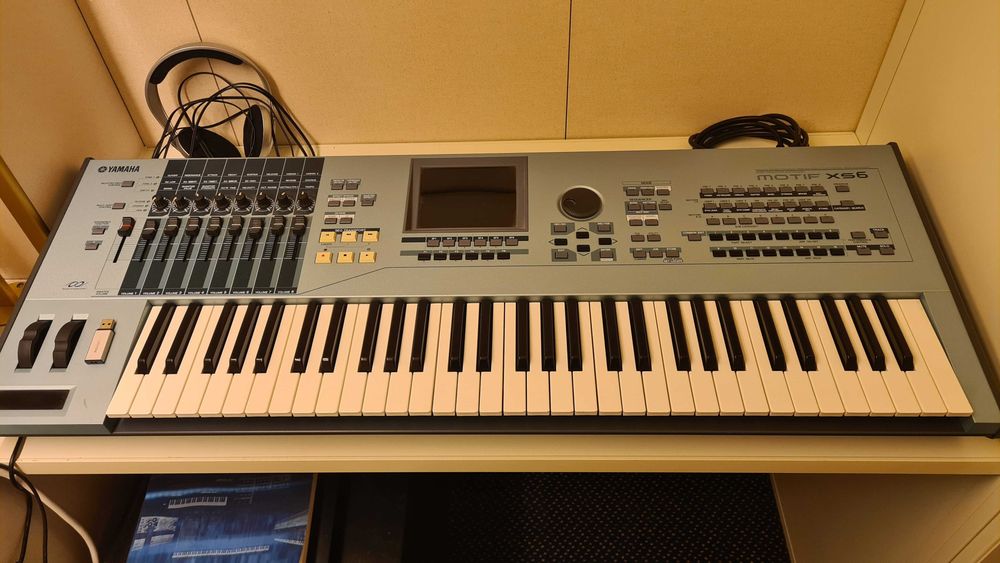 Yamaha Motif XS6