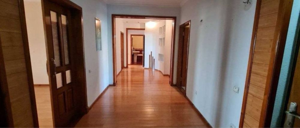 Госпиталка, центр 4х комнатная квартира 180 м2, спецплан