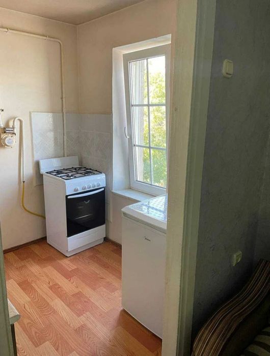 Квартира продаётся Чиланзар 8 2/4/4 кирпич меб тех бал 2*6 парус