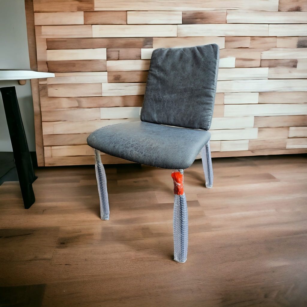 Vand 5 scaune de bucatarie Noi,de inalta calitate-marca Zuiver