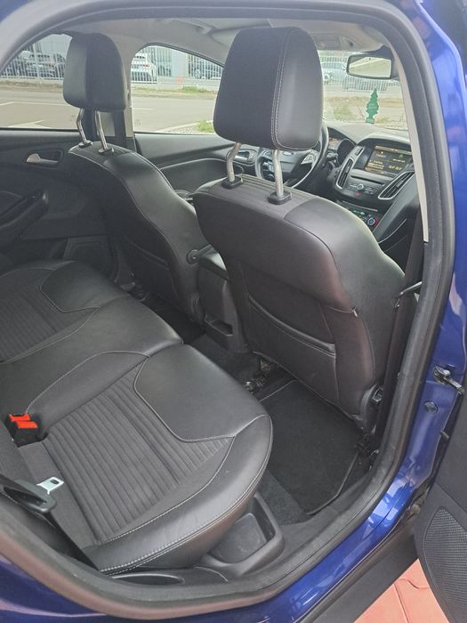 Ford Focus 2.0 tdci 150cp automat Titanium